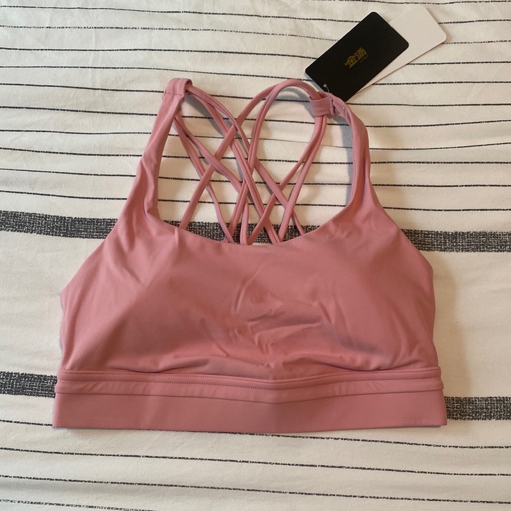 CRZ YOGA Women's Strappy Sports Bras Back Closure Criss Cross Adjustable